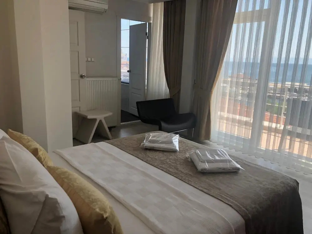 Standard Double room with sea view (full double bed)