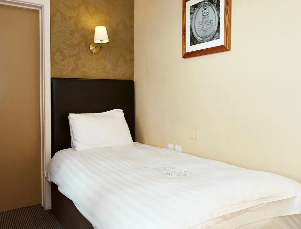 The Manor Hotel by Greene King Inns - Chambres