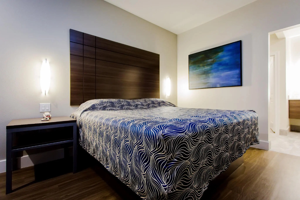 Superior Double room (full double bed)