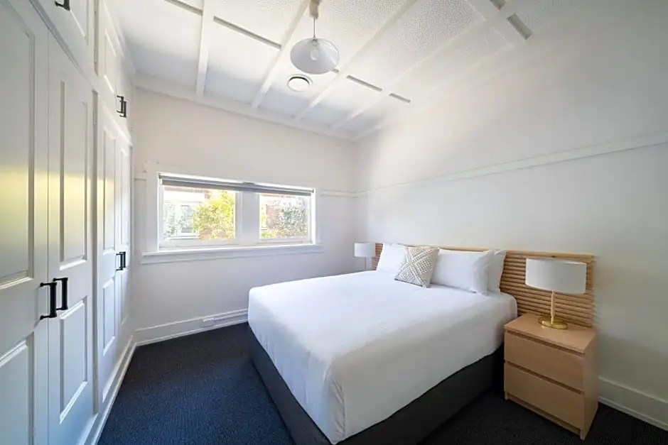 3 Bedrooms Bungalow
