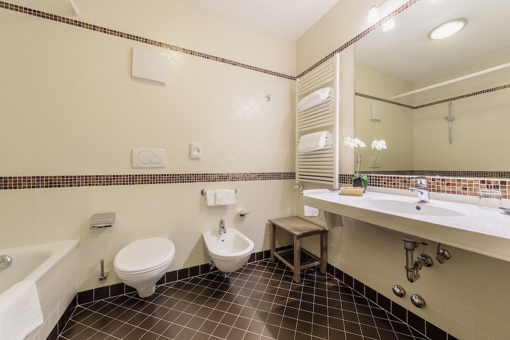 Comfort Twin room with balcony (twin beds)