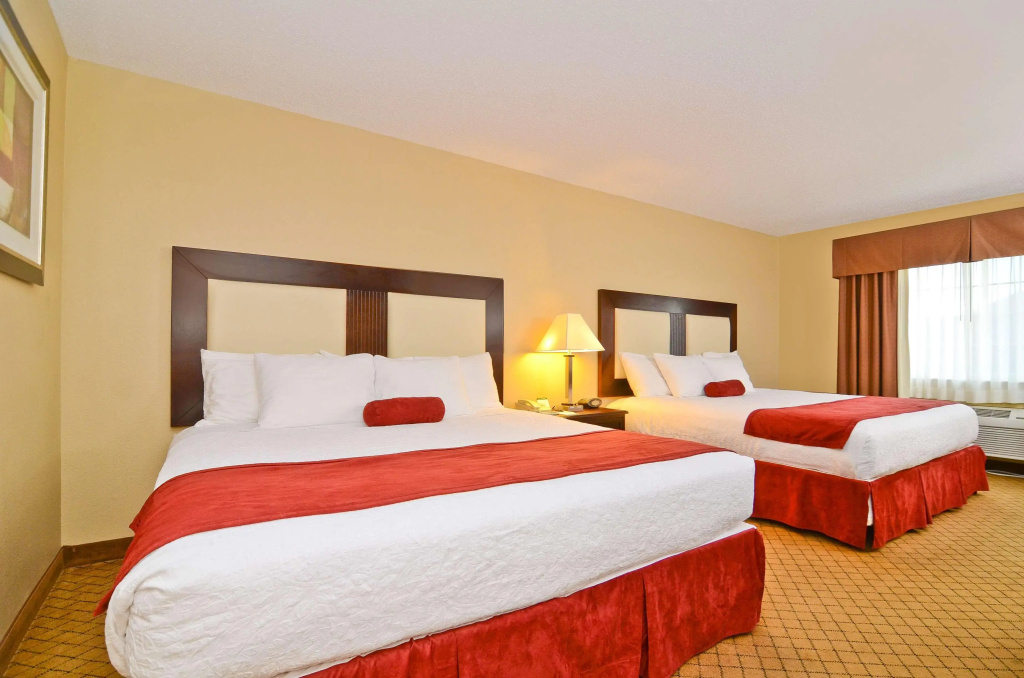Best Western Macomb Inn — 4