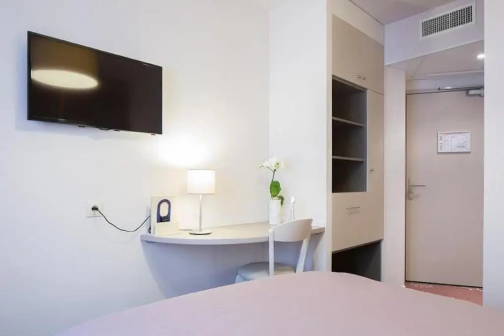 Ours Blanc-Wilson - Chambres
