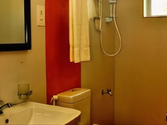 Sai Sea City Hotel