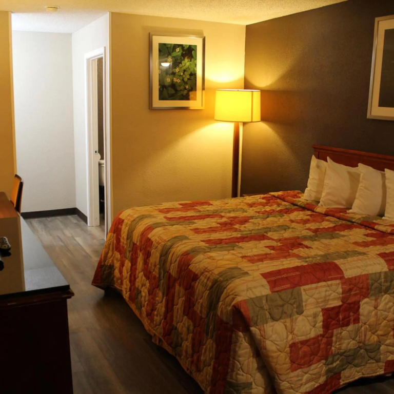Regency Inn — 4