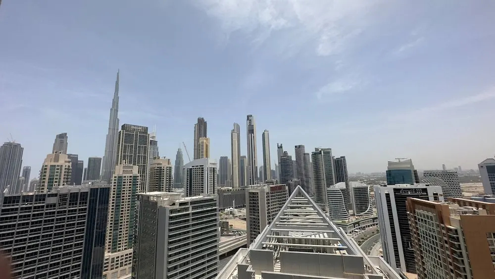 Mh - 2 Bhk Canal View Near Dubai Mall - Ref2516