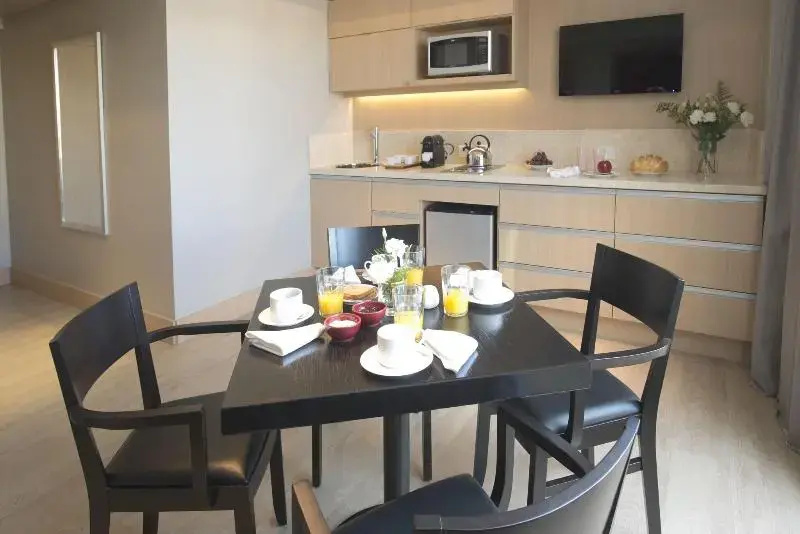 Double Suite (twin beds)