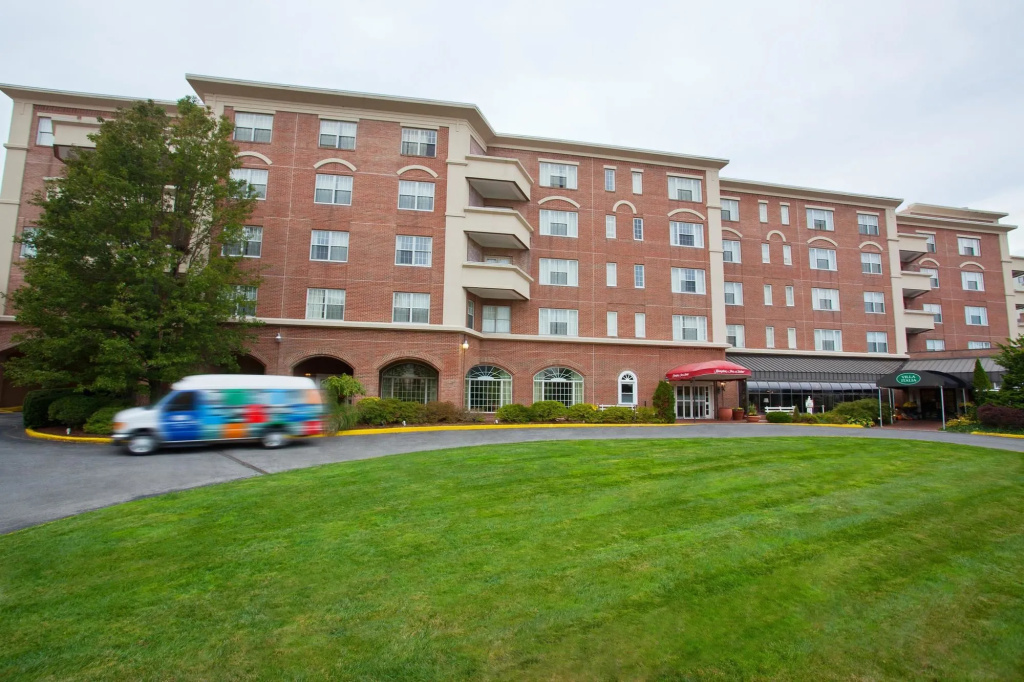 Hampton Inn & Suites Stamford - 3