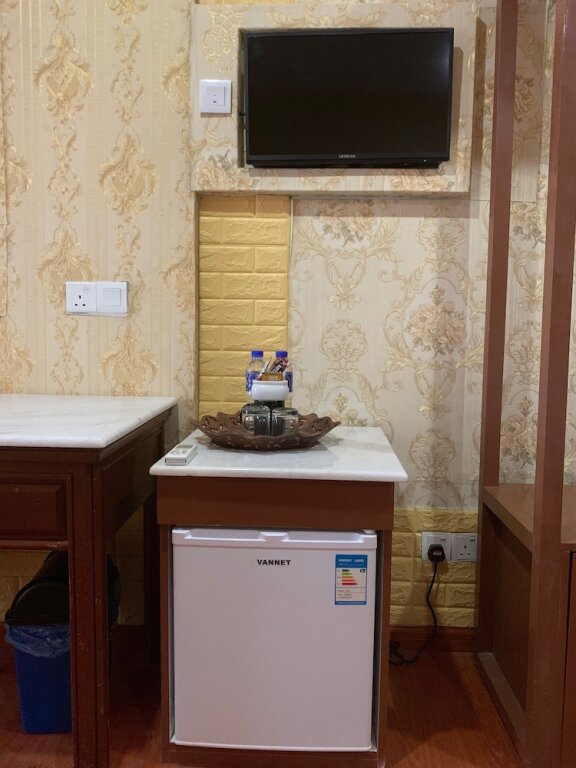 Easy Hotel