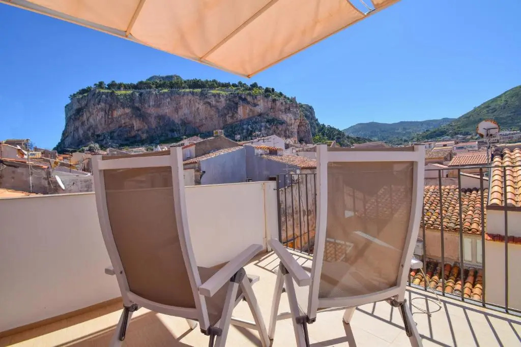 1 Bedroom Apartment with sea view