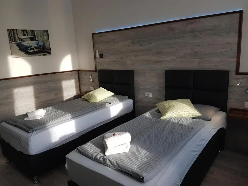 Standard Double room (full double bed)