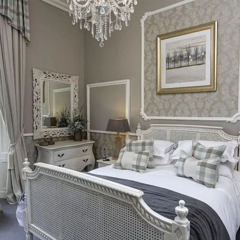 Falcon Manor Hotel - Chambres