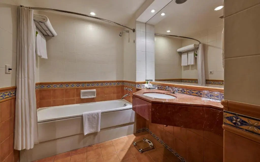 Millennium Airport Hotel Dubai - Chambres