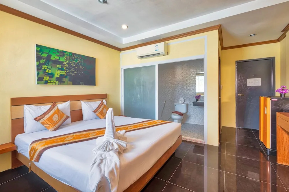 Double room (full double bed)