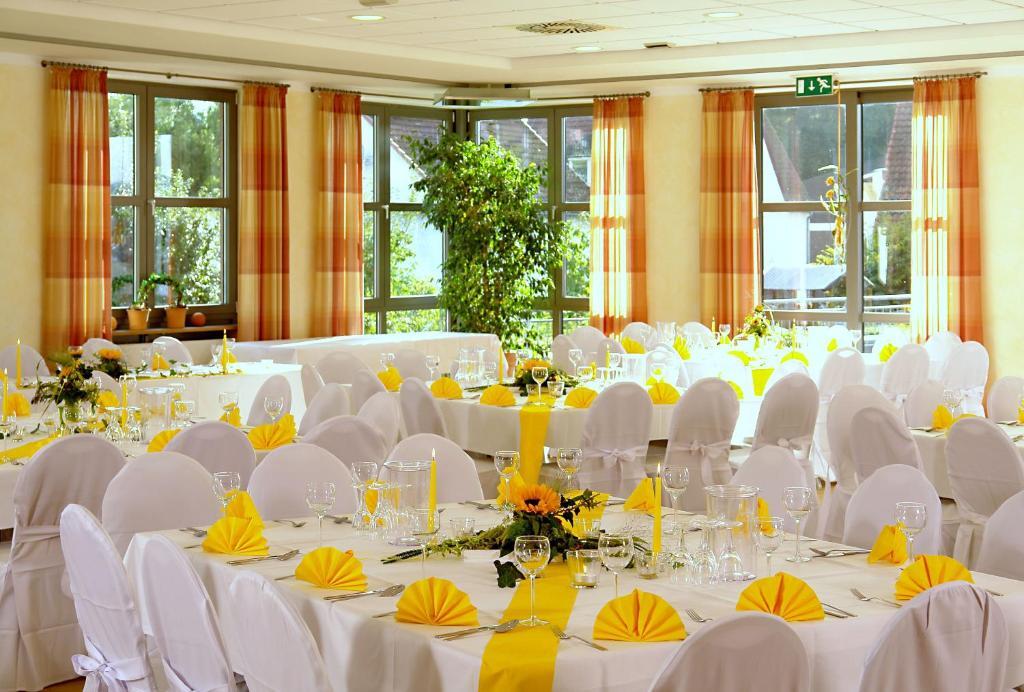 gallery_image_hidden_16