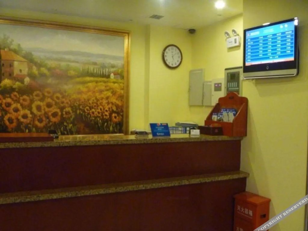 Lobby & Reception