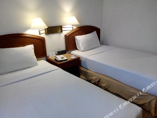 Mandarin Court Hotel
