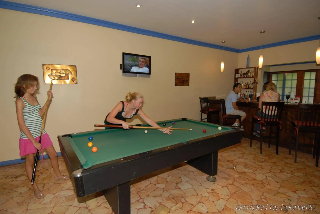 Toby's Resort - Général