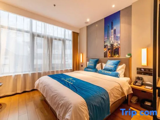 Business Double room (full double bed)