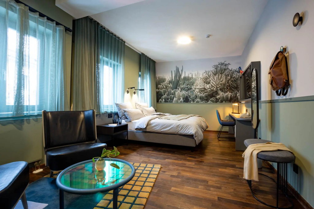 Superior Double room (full double bed)