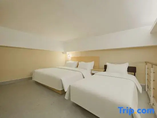 Deluxe Duplex Suite