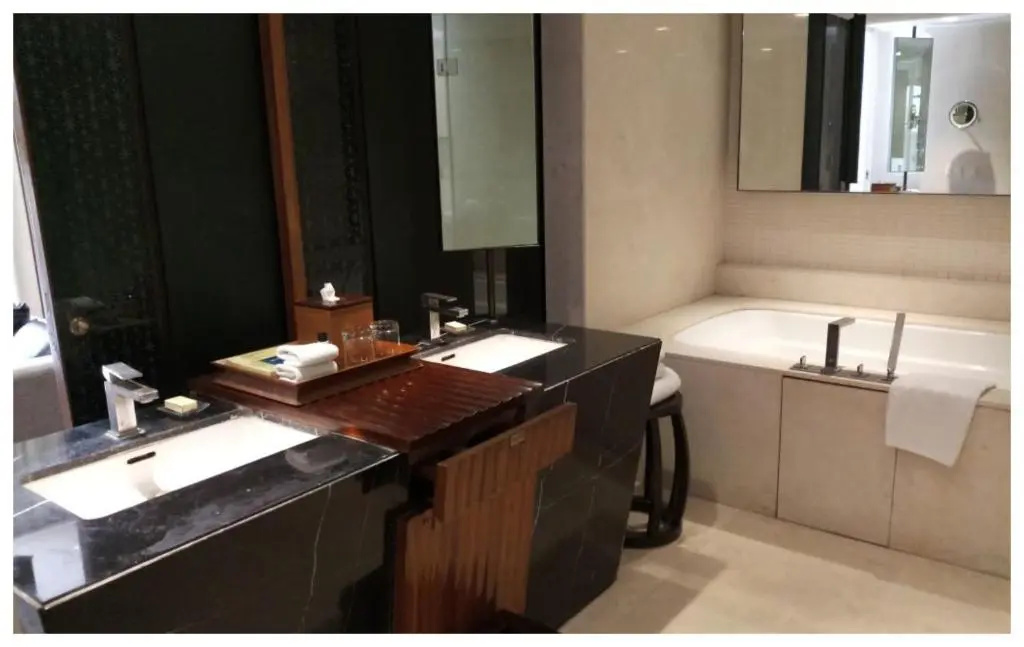 Superior Double room (full double bed) (king size bed)