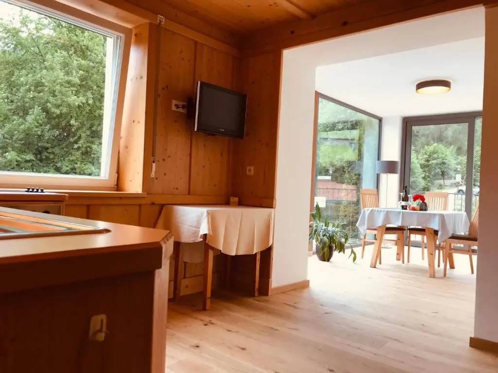 2 Bedrooms Apartment with mountain view
