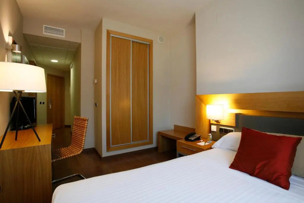 Hotel Guadalmedina - Chambres