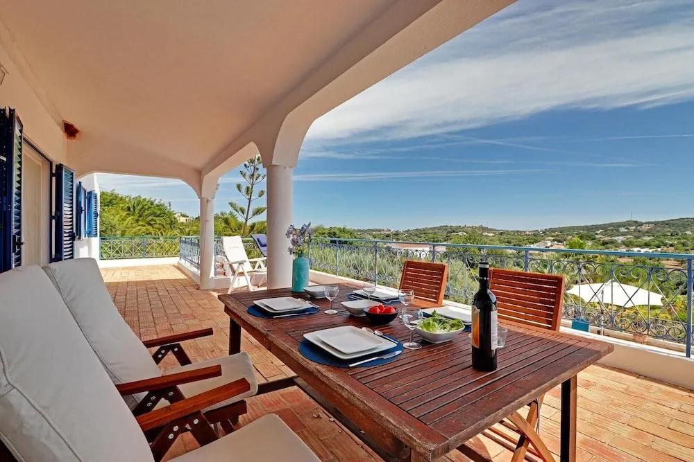 Balcony & Terrace