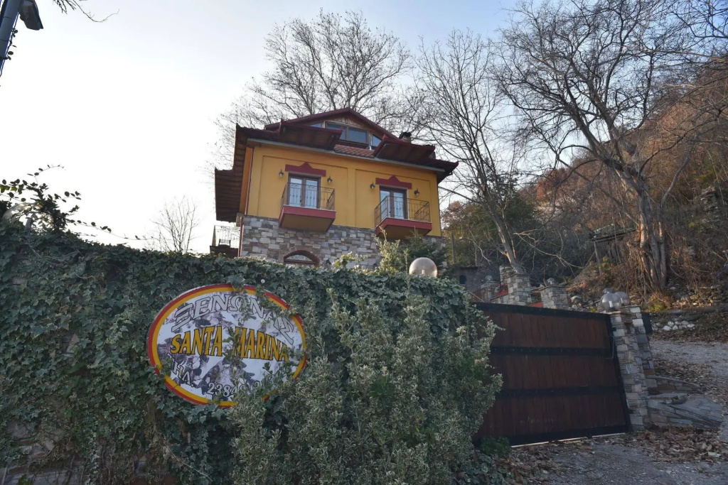 Santa Marina GuestHouse - фото 12