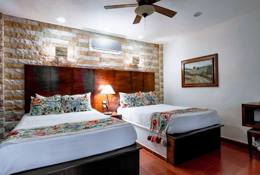 Standard Double room with balcony (twin beds)