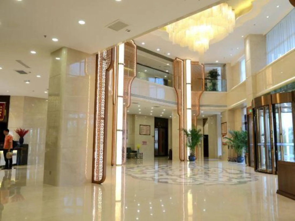 Lobby & Reception