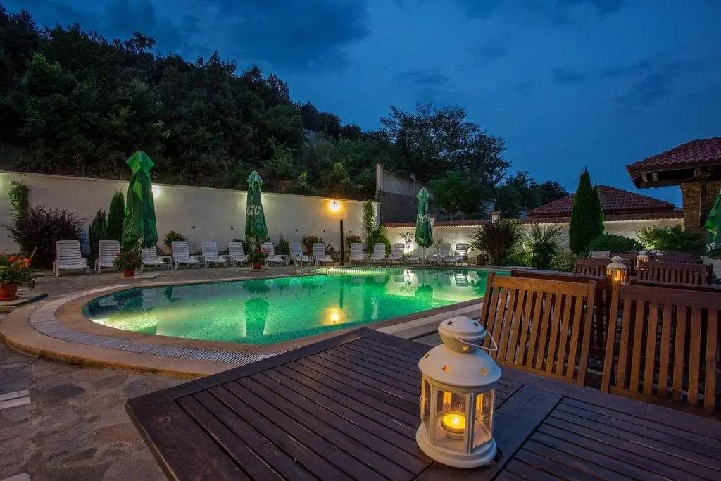 Pool