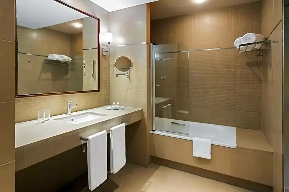 Elba Almería Business & Convention Hotel - Chambres