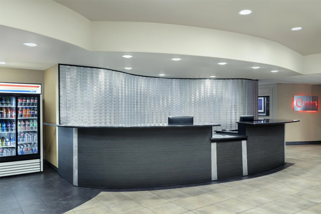 Best Western Premier Crown Chase Inn & Suites - Général