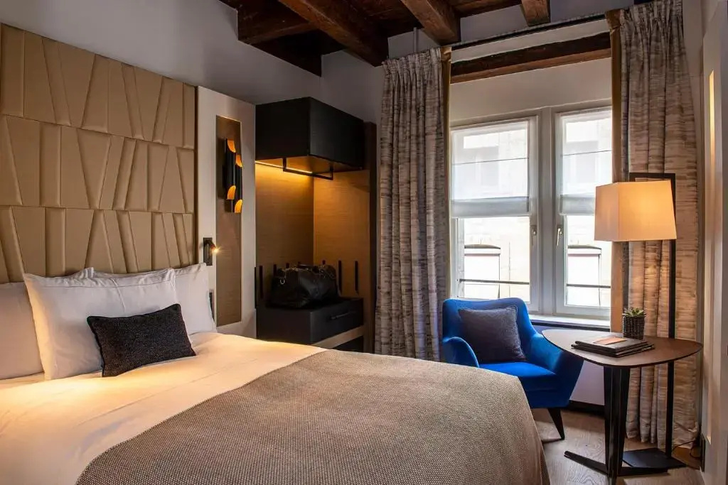 Superior room