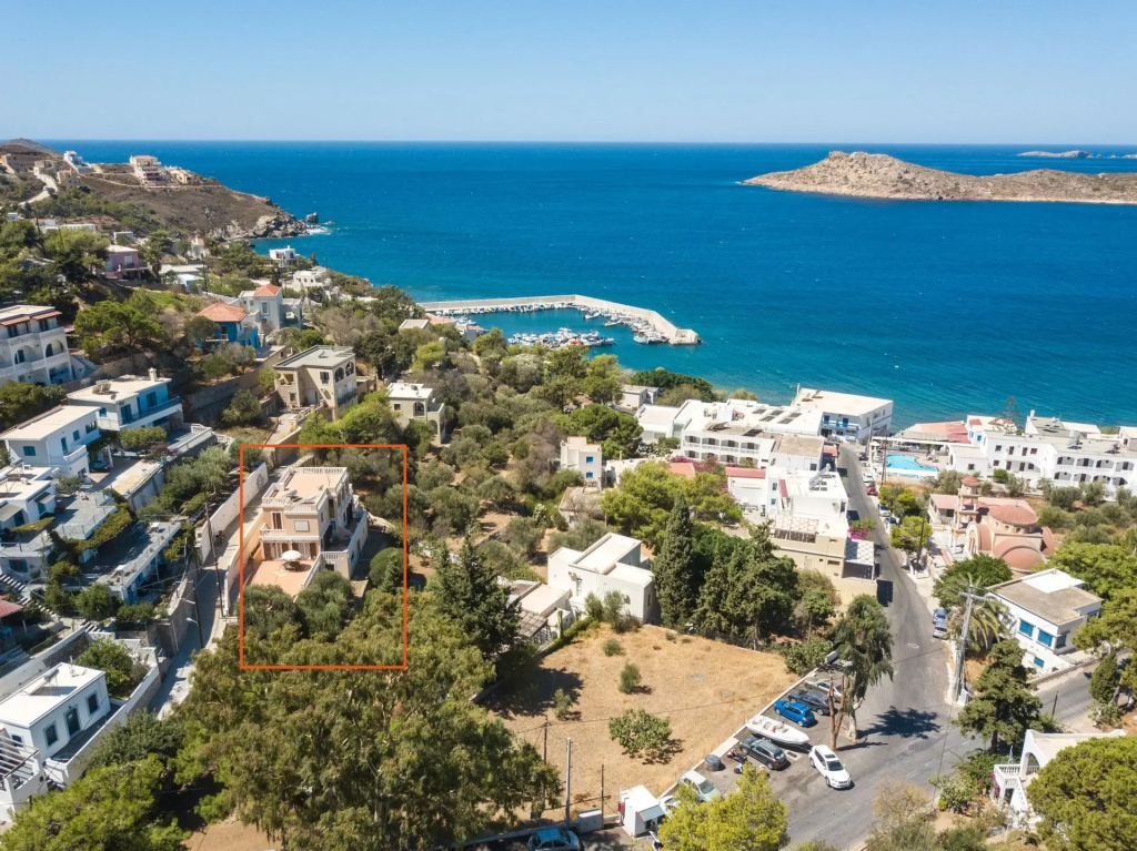 Beach & Waterfront