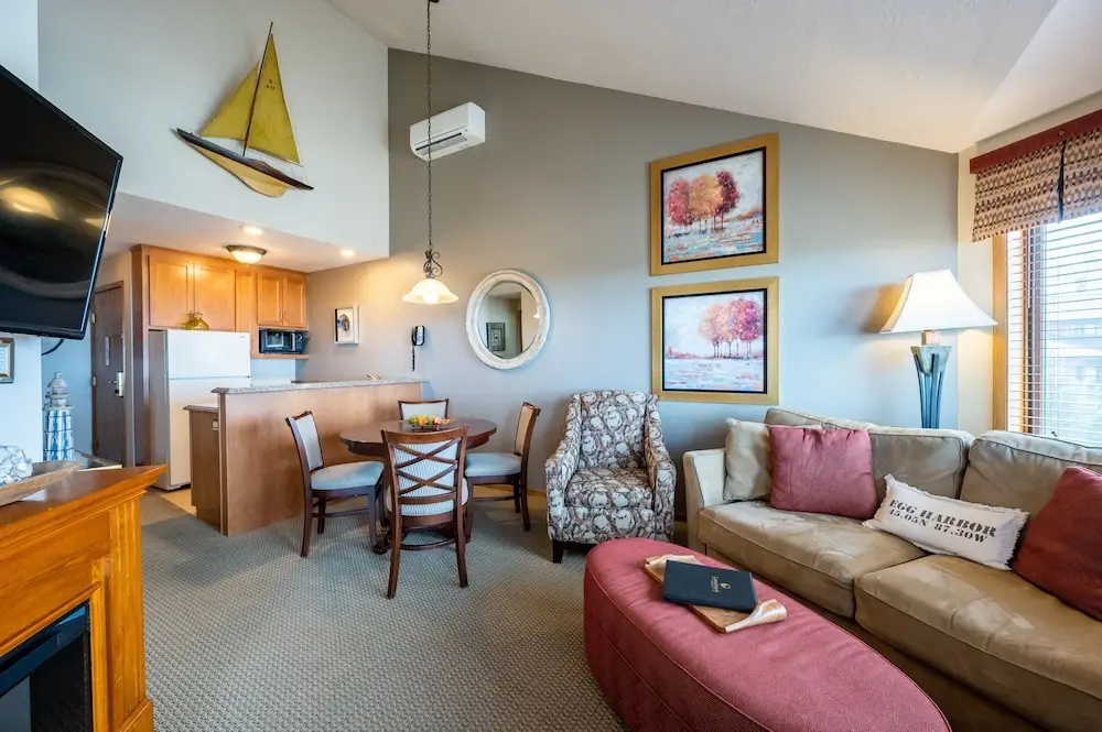 1 Bedroom Standard Double room with water view (full double bed)