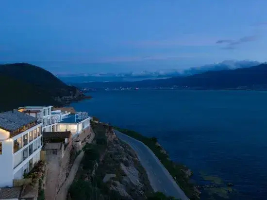 Dali House Shangshi Cliff Sea View Homestay (Erhai Wenbi Village Shop)