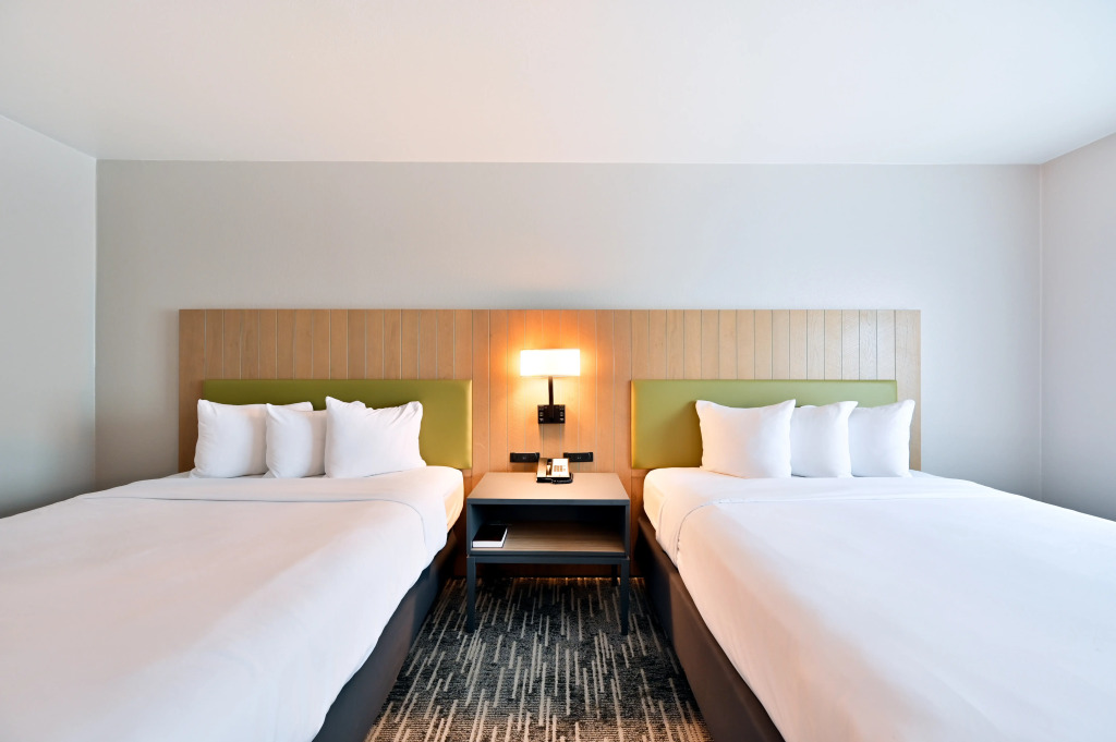 Country Inn & Suites by Radisson, Bloomington-Normal Airport, IL — фото 2