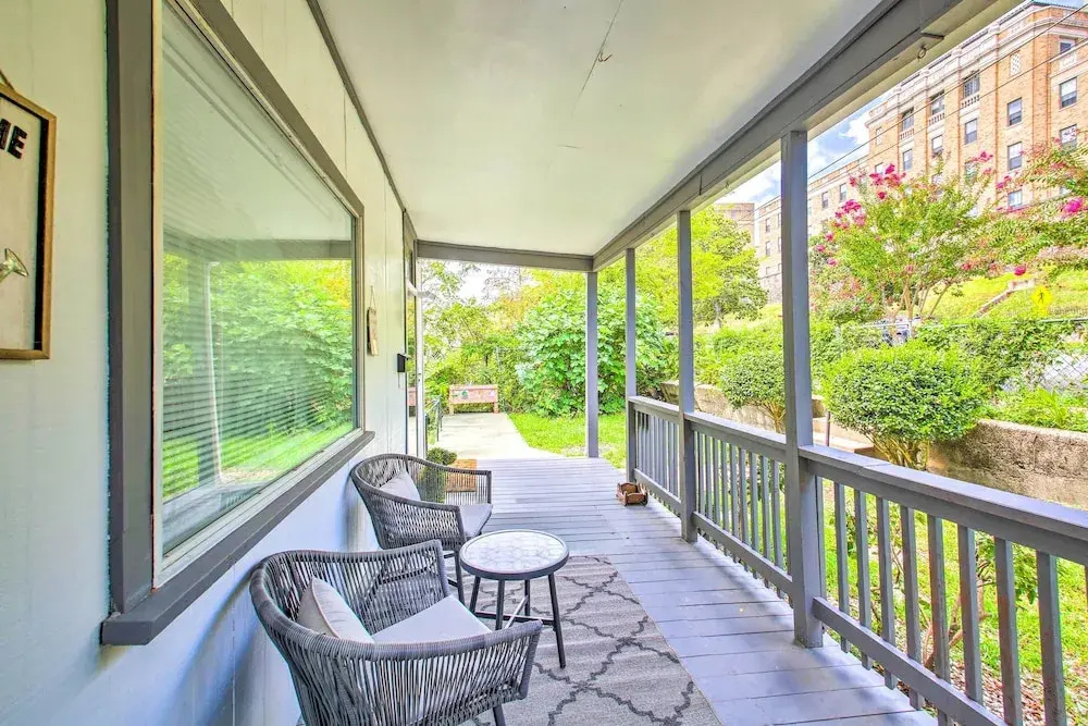 Historic Home Near Bathhouse Row in Hot Springs!