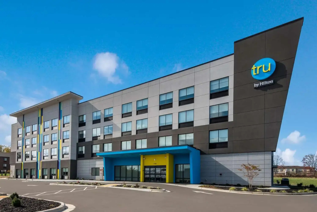 Tru by Hilton Greensboro, NC