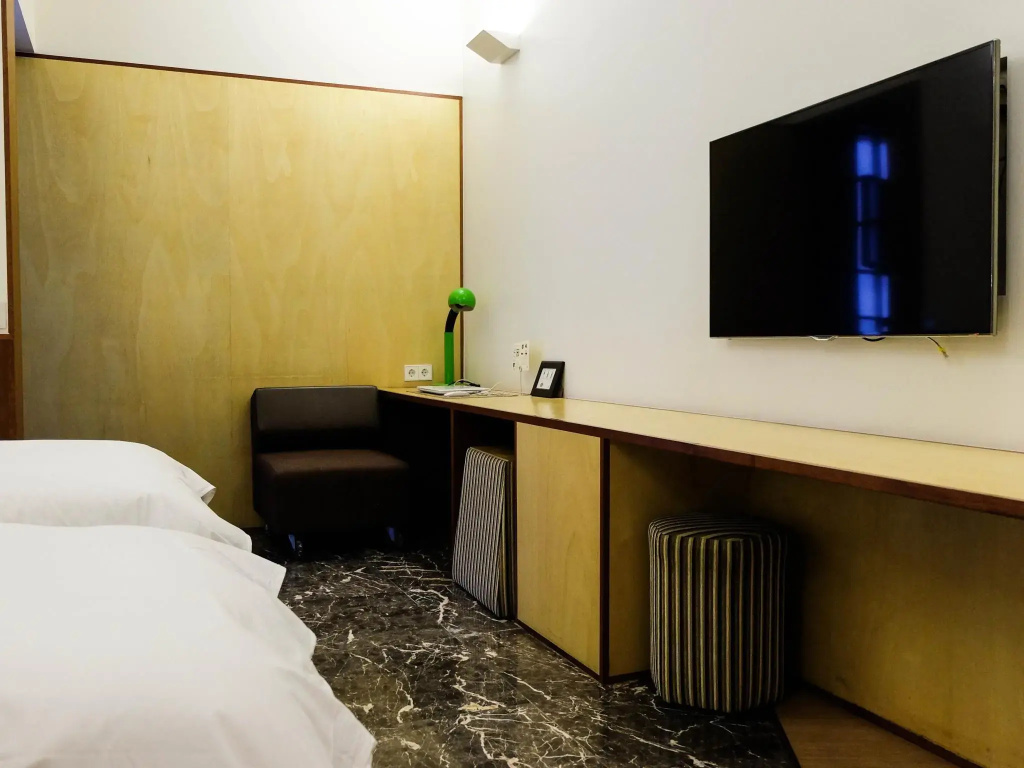 Deluxe Double room (twin beds)