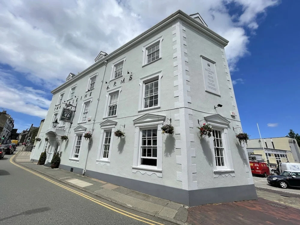 The Erskine Arms