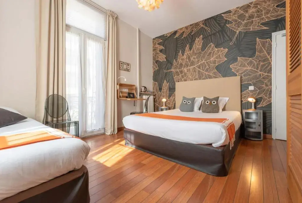 Standard Triple room