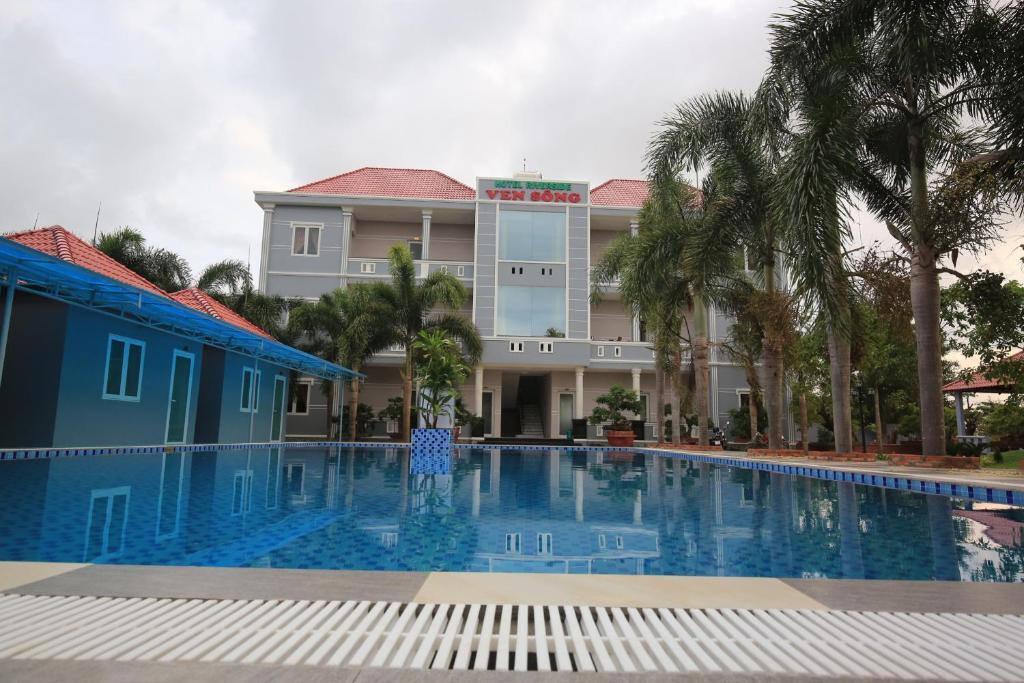 Image 10