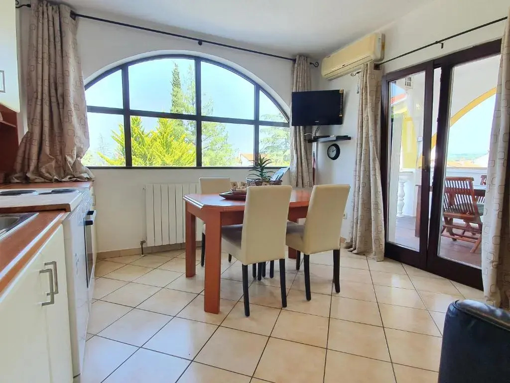 2 Bedrooms Apartment with balcony