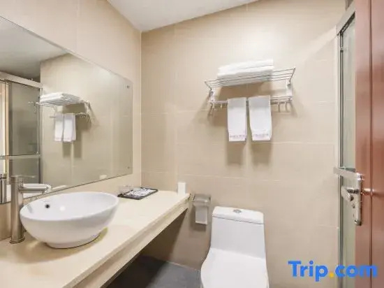 Deluxe Double room (full double bed)