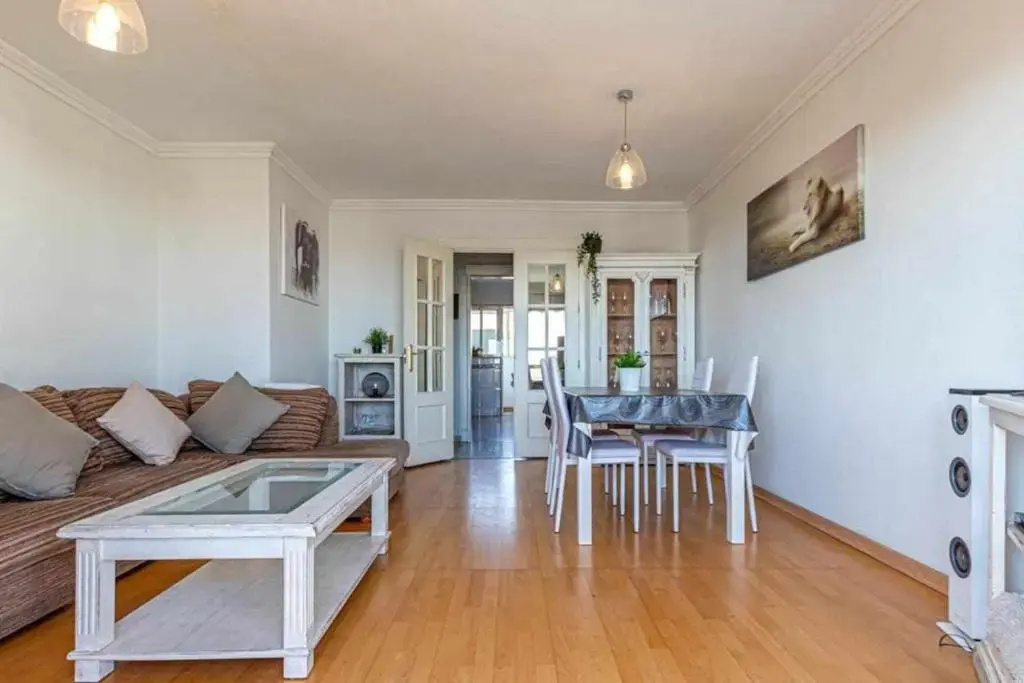 797 Holiday Rentals - Espacioso Apartamento de 110 Mts En Torremolinos