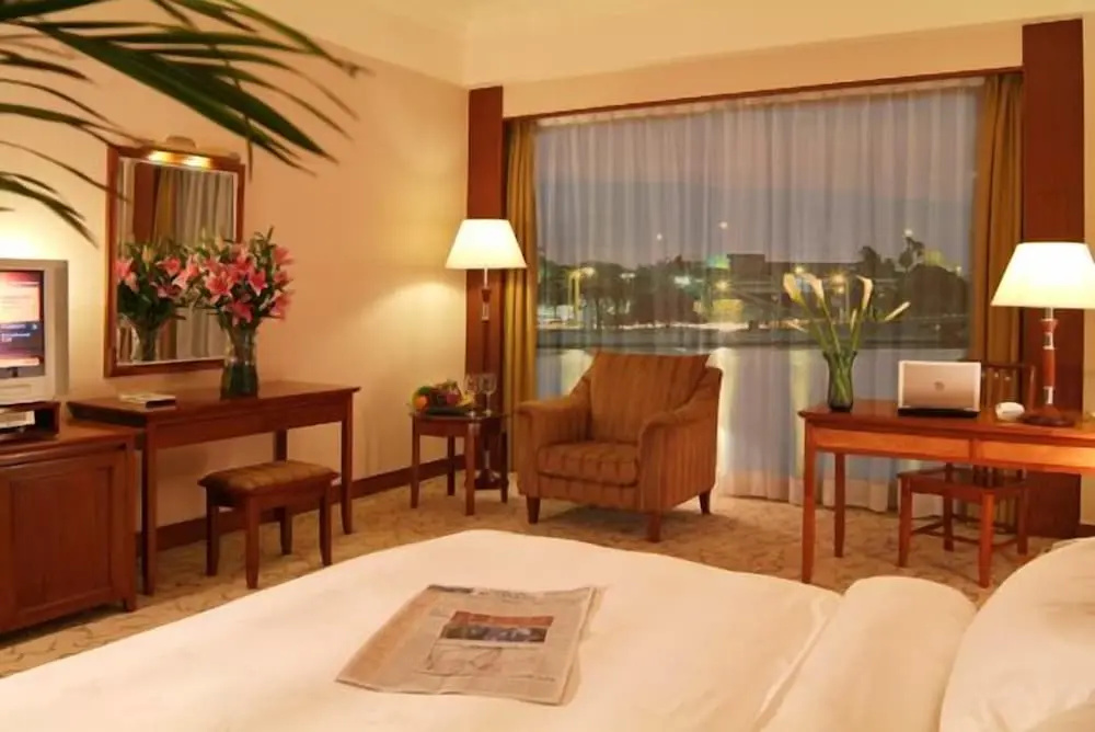 Gladden Hotel Shilong - Chambres